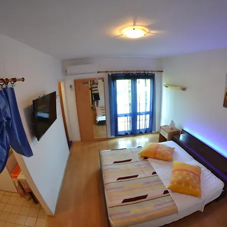 Apartment Beg Rab Town Buitenkant foto
